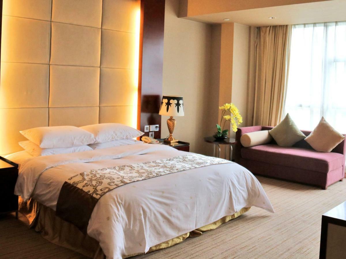 Grand Metropark Hotel Chongqing Exterior photo